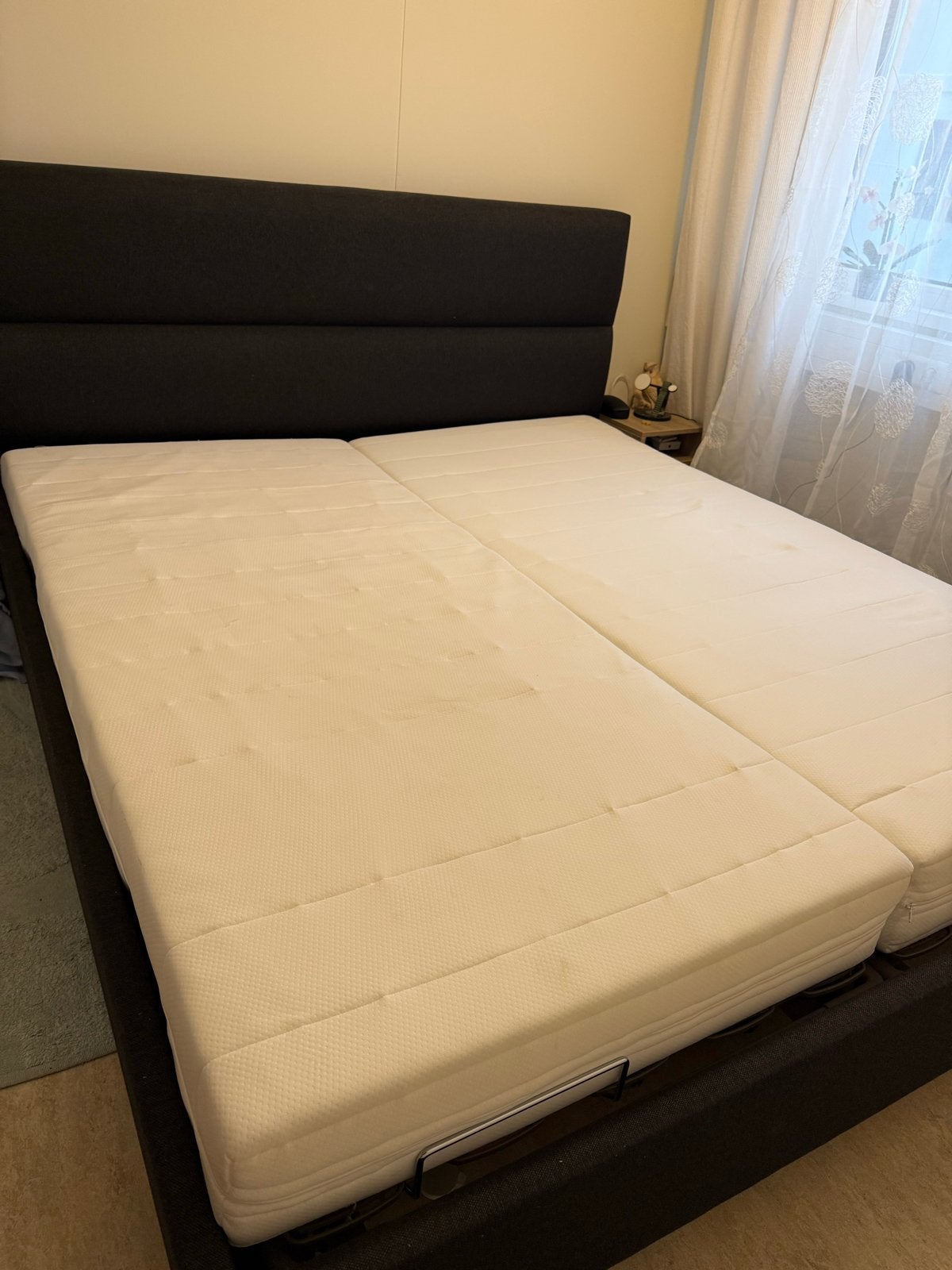 Tempur-Flex 2000 verstelbaar bed met 2 matrassen, Ophalen, Verstelbaar, Tweepersoons, Zo goed als nieuw