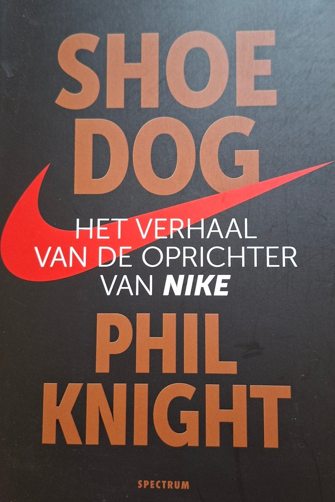 Phil Knight - Shoe Dog, Boeken, Ophalen of Verzenden, Zo goed als nieuw, Phil Knight