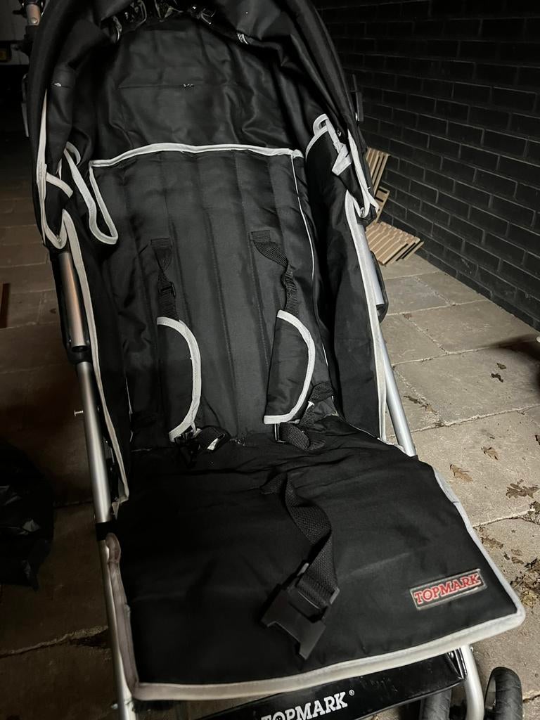 Buggy zwart met extra regenhoes en boodschappennet, Ophalen, Gebruikt, Verstelbare rugleuning