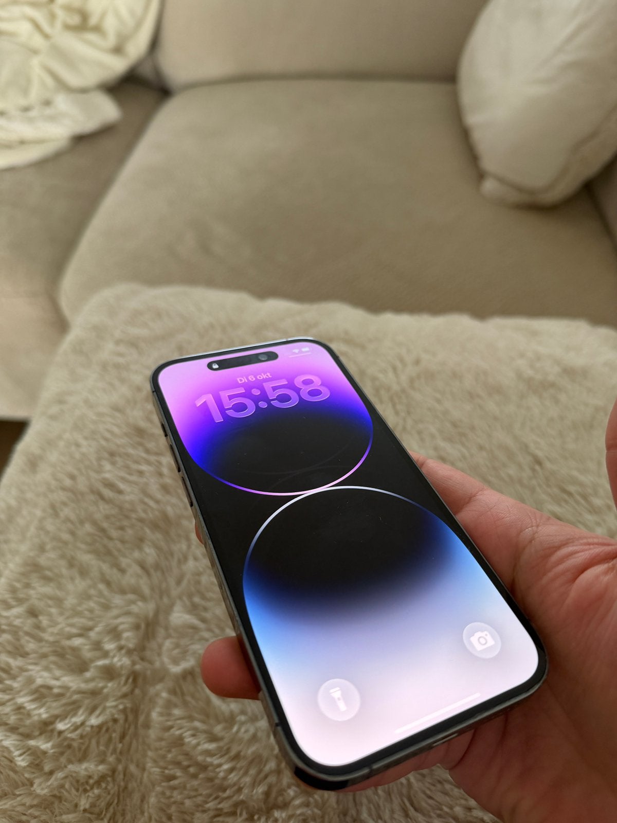 Iphone 14 pro- paars