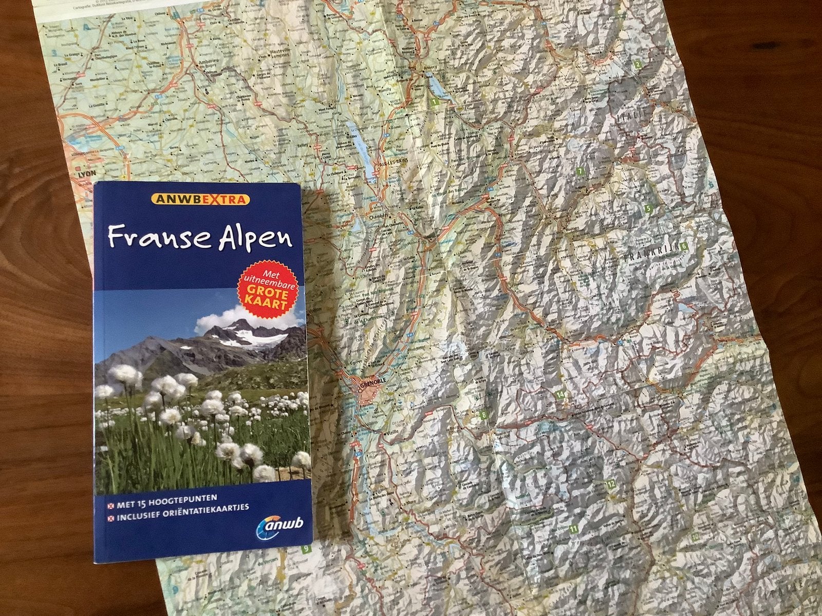 Franse ALpen Frankrijk ANWB reisgids + kaart oa Grenoble, Ophalen of Verzenden, Europa, Reisgids of -boek, ANWB