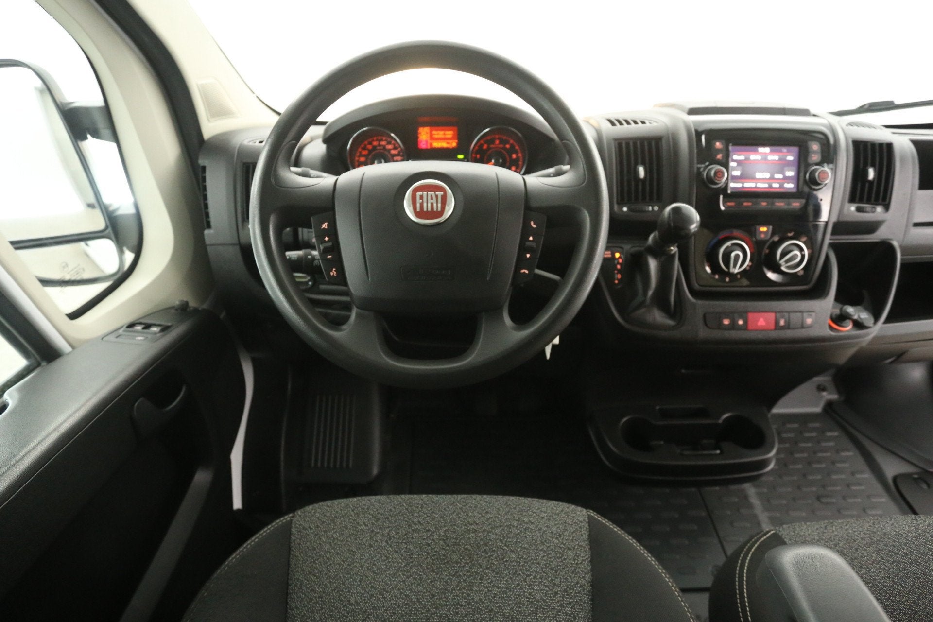 Fiat Ducato 2.3 MultiJet 140PK L2H2 | Automaat | Airco | Cam, Automaat, Stof, Gebruikt, LED verlichting