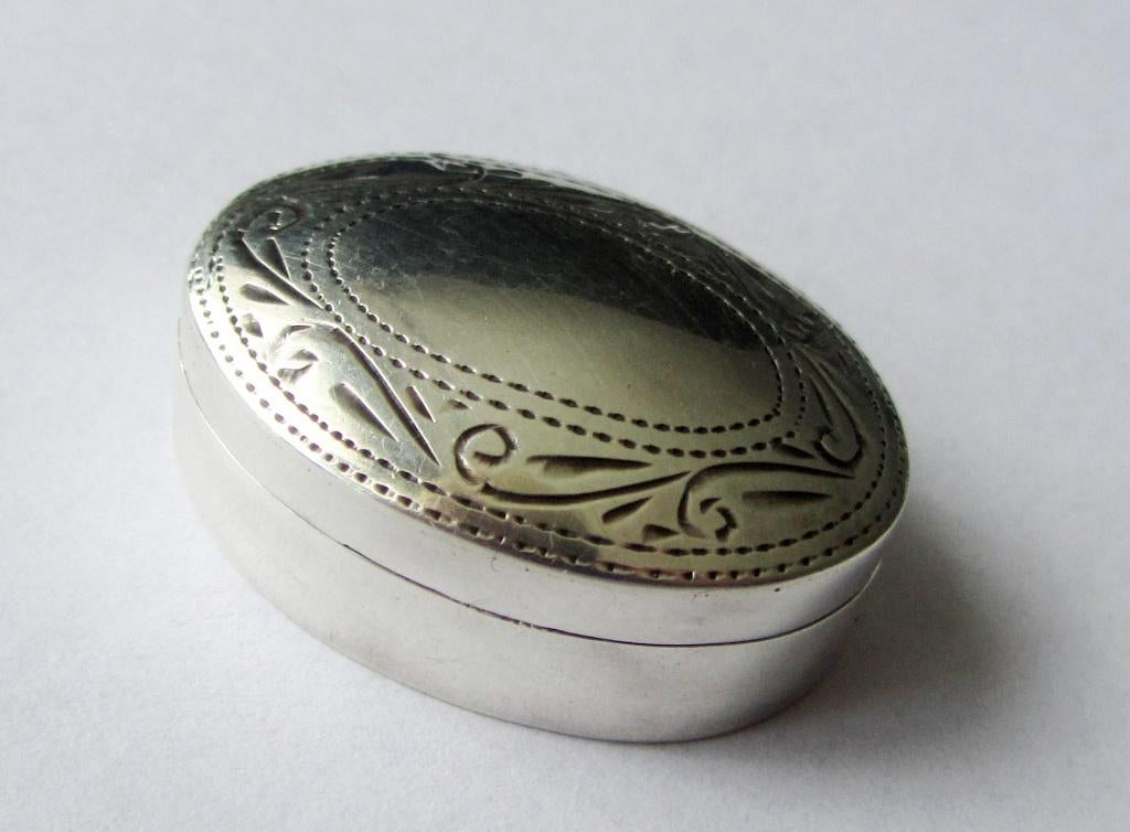 925 zilveren doosje Zilver pillen doosje, Antiek en Kunst, Ophalen, Zilver