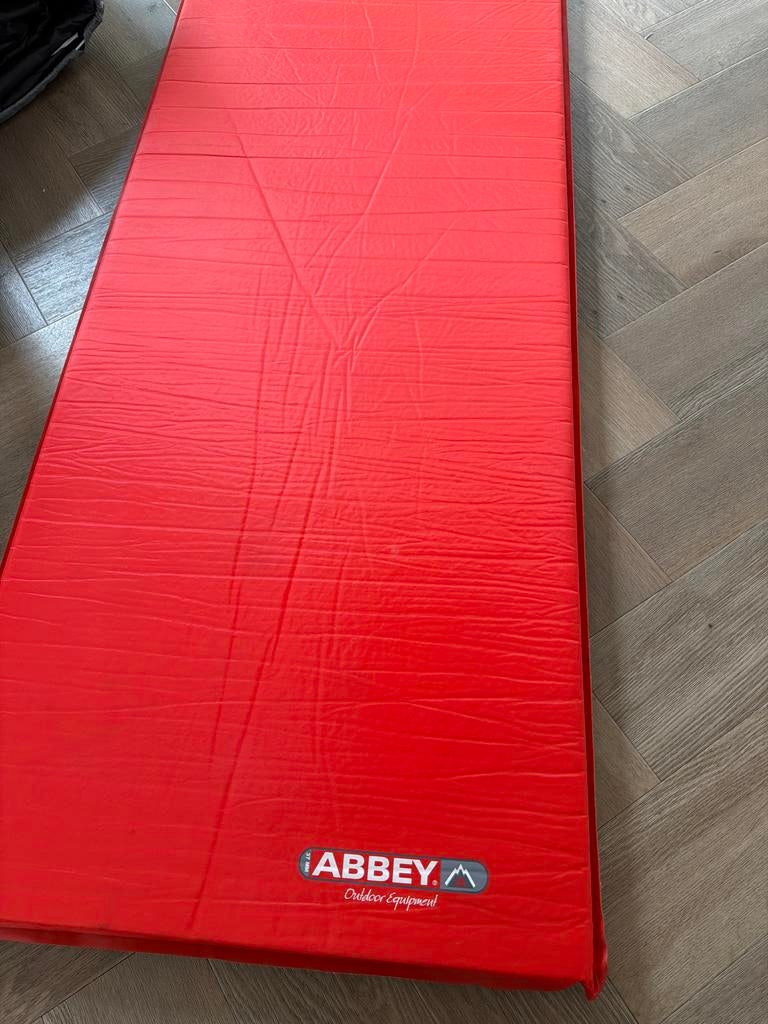 Abbey Outdoor Equipment zelfopblaasbaar slaapmatje, Caravans en Kamperen, Slaapmatten, Ophalen of Verzenden, Zo goed als nieuw