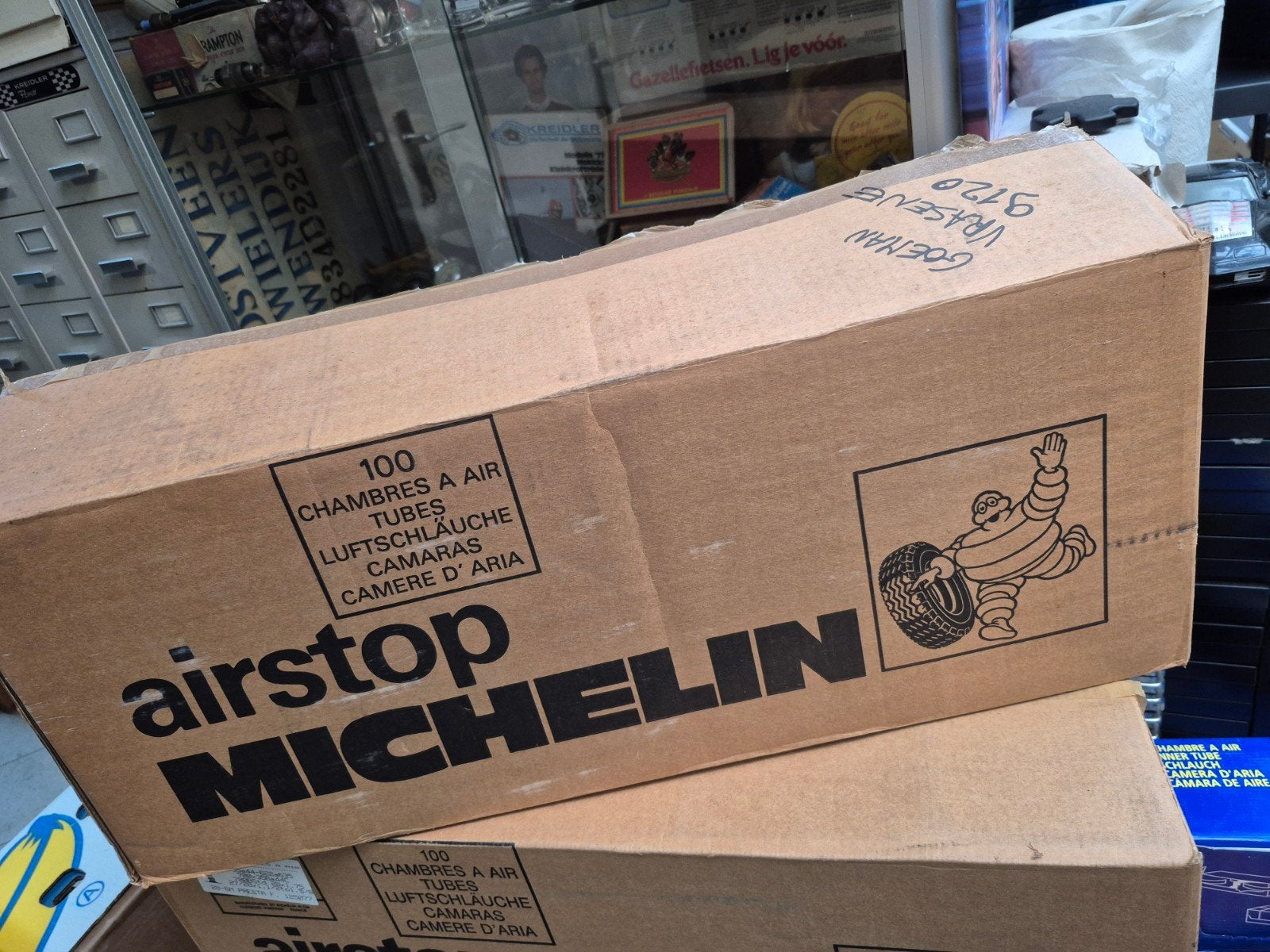100 Michelin binnenbanden nieuw, Ophalen of Verzenden