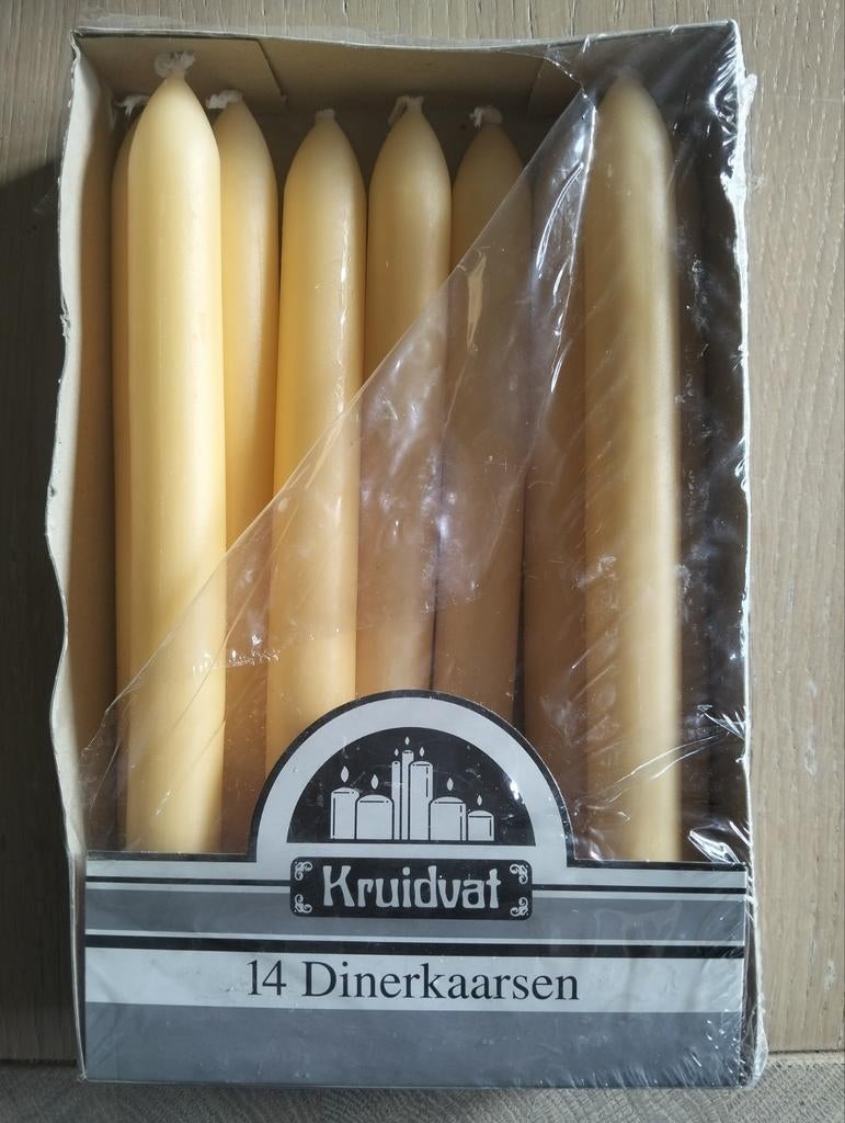 Kruidvat dinerkaarsen, 9 stuks, Huis en Inrichting, Woonaccessoires | Kandelaars en Kaarsen, Ophalen of Verzenden, Nieuw, Overige materialen