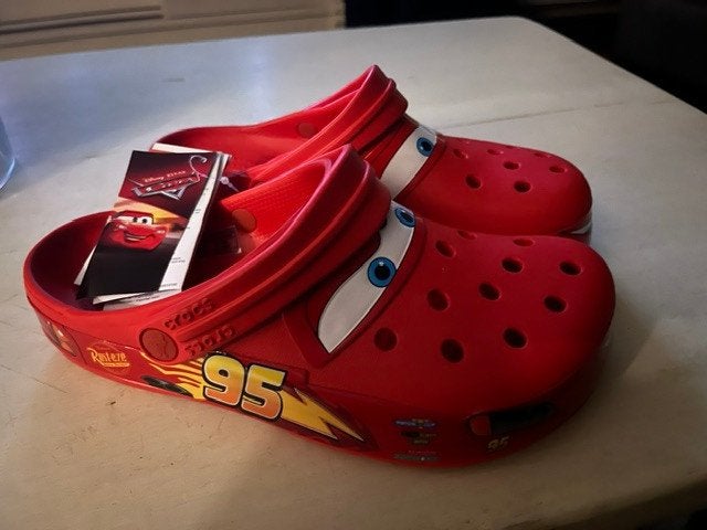 Crocs cars, Kleding | Heren, Klompen, Nieuw, Ophalen of Verzenden, Overige kleuren