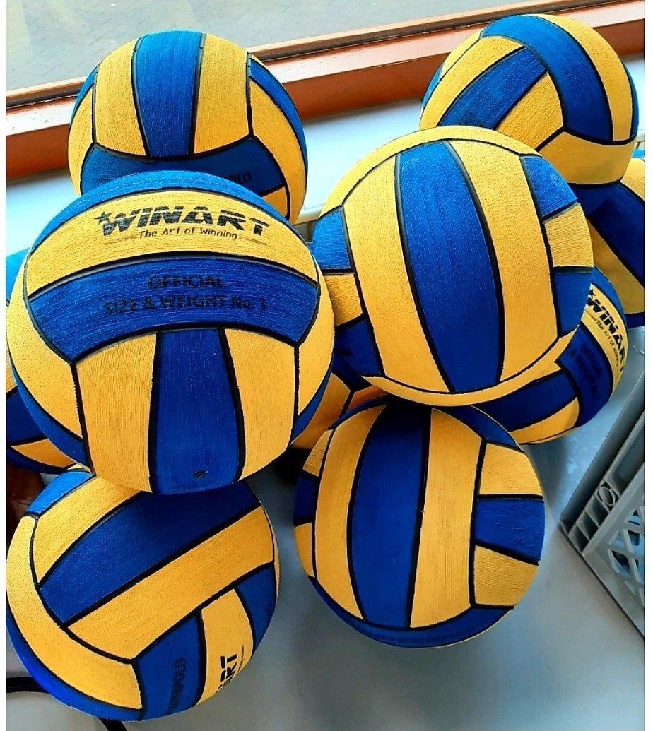 Nieuwe waterpolo 16 stuks Winart minipolo maat 3, Ophalen of Verzenden, Nieuw