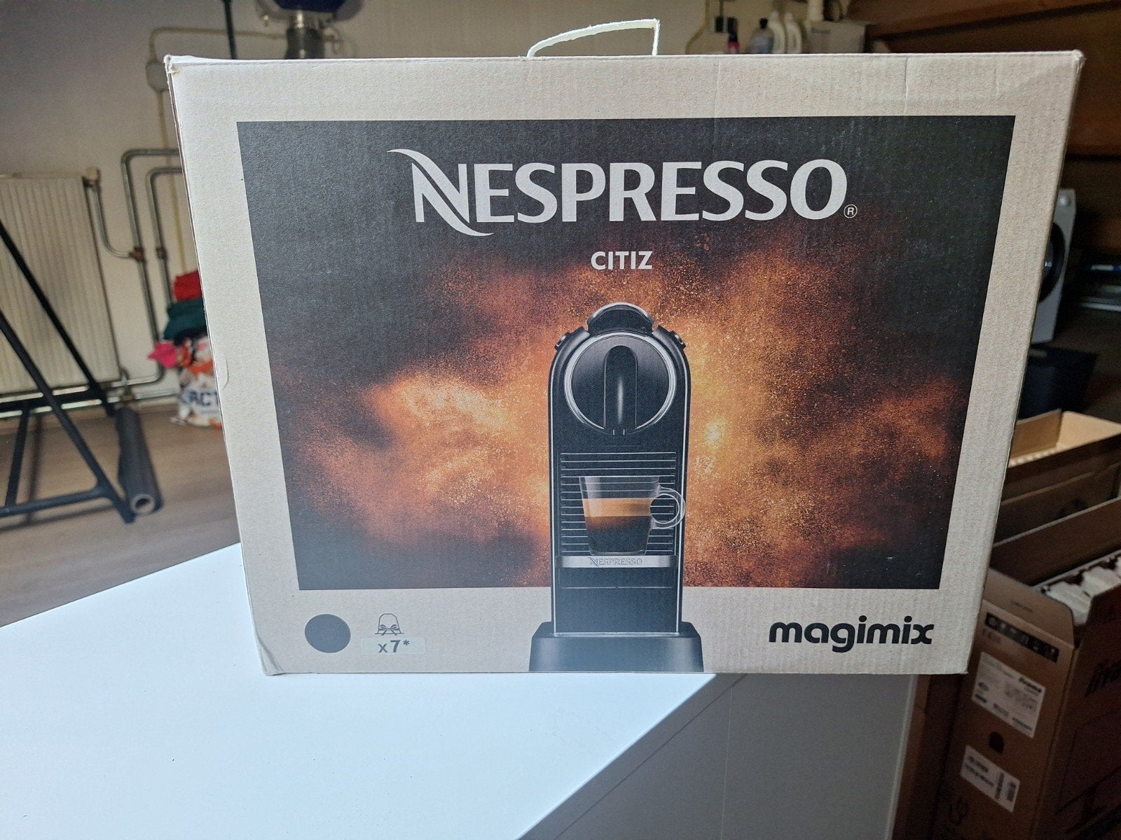 Foto 3 van Nespresso Citiz Magimix koffiemachine - cups