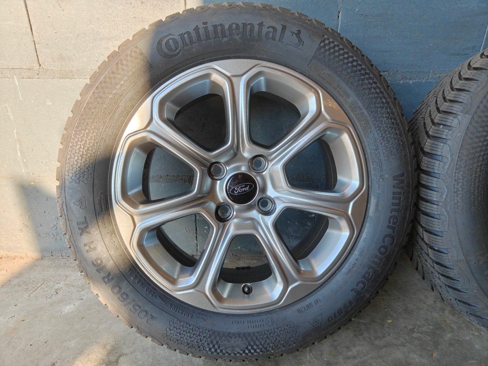 16" Gave Originele Ford Ecosport Winterset Continental TPMS, Gebruikt, Klanten@ford.com, Banden en Velgen, 1181VX