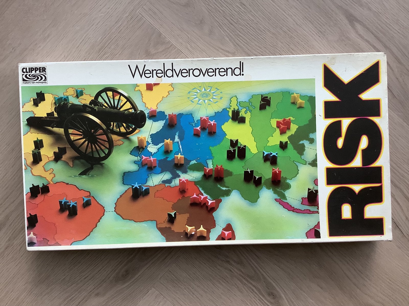 Risk bordspel in de witte doos spel gezelschapsspel, Hobby en Vrije tijd, Gezelschapsspellen | Bordspellen, Ophalen of Verzenden