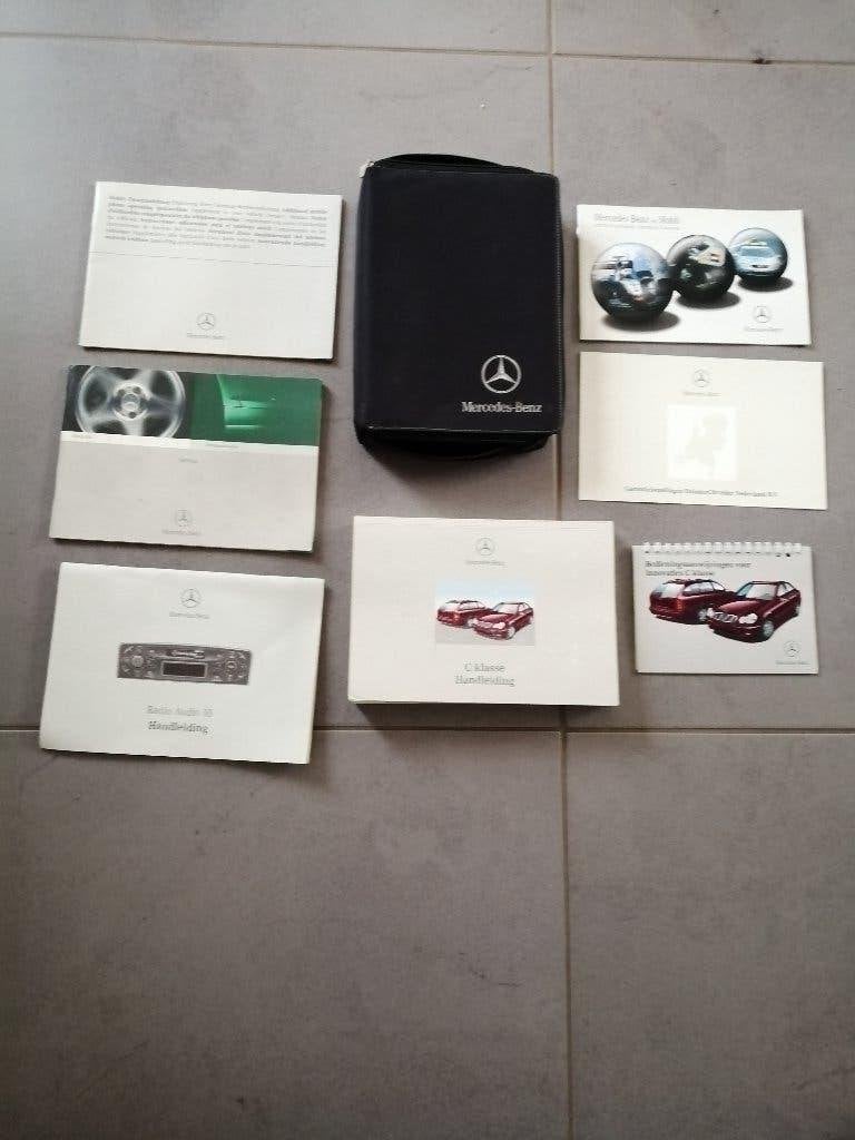 Compleet mapje boekjes MERCEDES c-klasse W203 2000/2007, Auto diversen, Ophalen of Verzenden