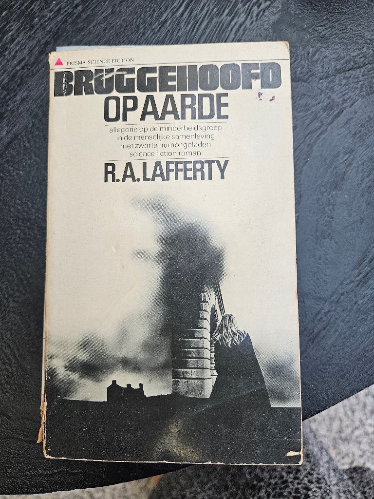 SF pocket  RA Lafferty, Ophalen of Verzenden, Gelezen