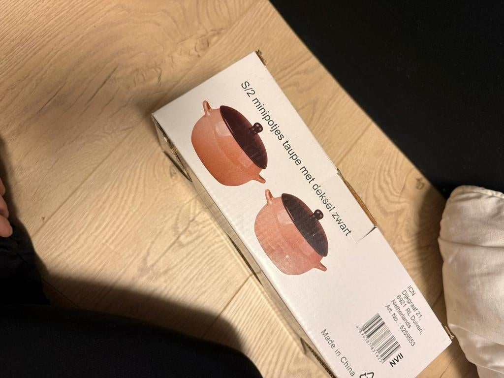 2x Mini Stoofpotjes Taupe met Zwart Deksel, Ophalen of Verzenden