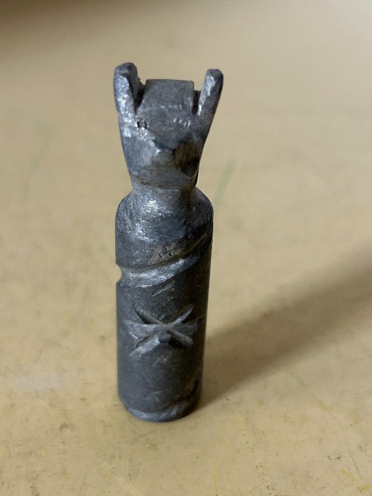 Uniek metalen kattenbeeldje uit oude boor – 6cm 28g, Ophalen of Verzenden, Gebruikt, Dier