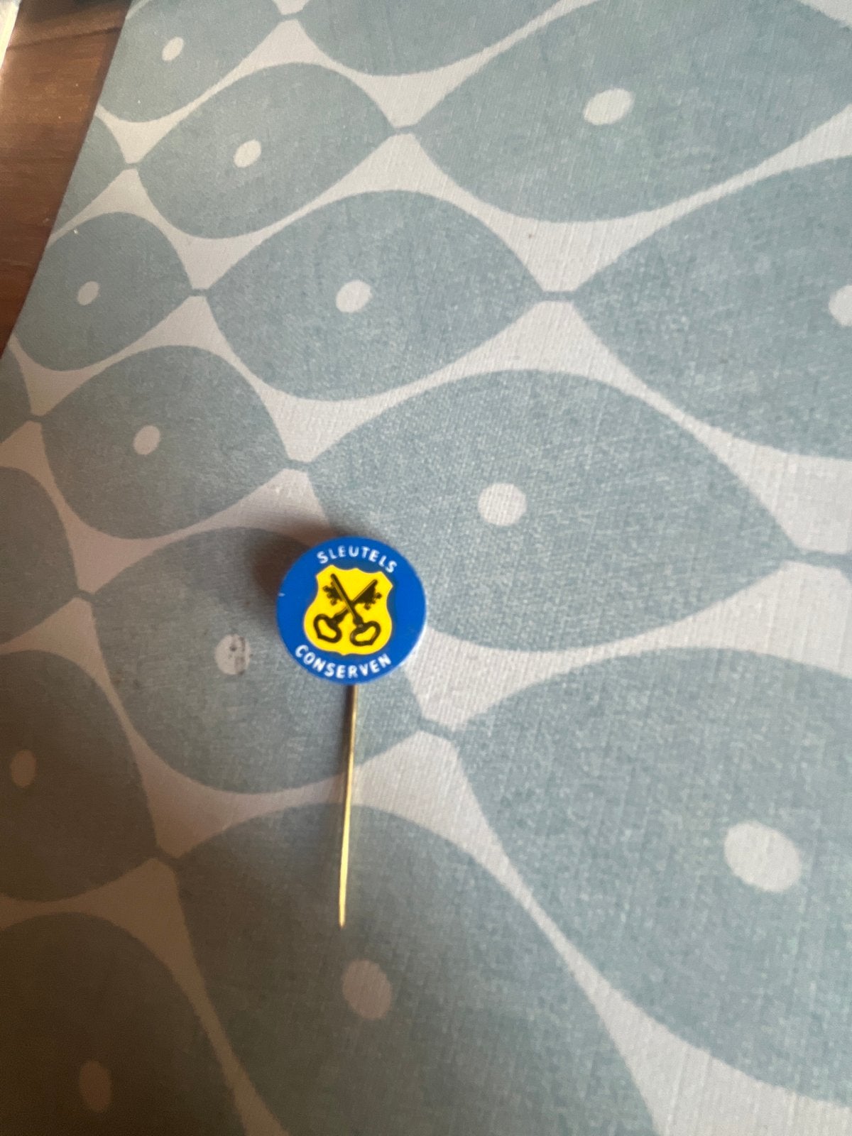 Vintage Sleutels Conserven Speldje/Pin, Ophalen of Verzenden, Gebruikt, Overige onderwerpen, Speldje of Pin