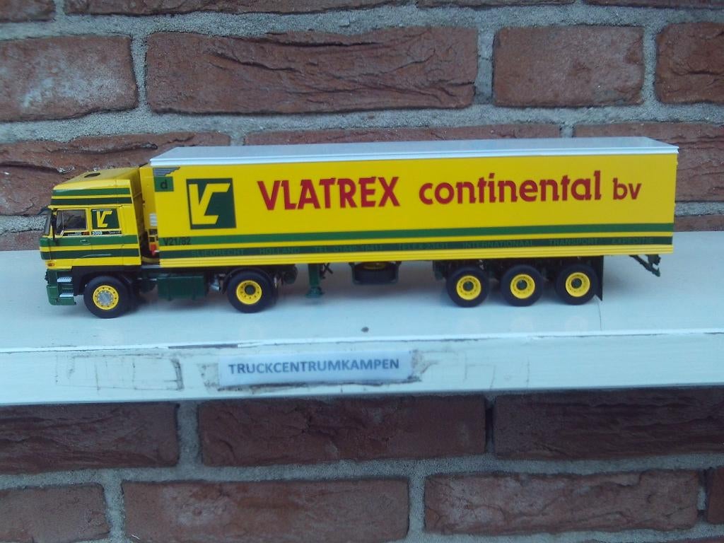 WSI  3300  Space Cab  van  Vlatrex.