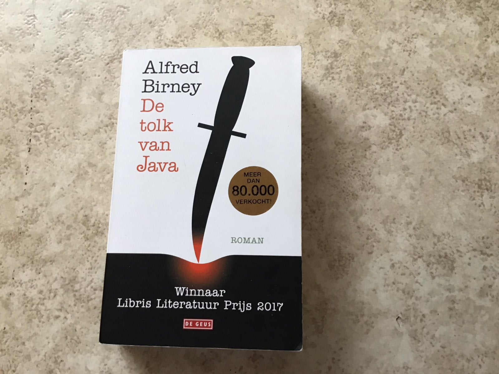 De tolk van Java - Alfred Birney (Libris Literatuur Prijs), Boeken, Romans, Zo goed als nieuw, Nederland, Ophalen of Verzenden