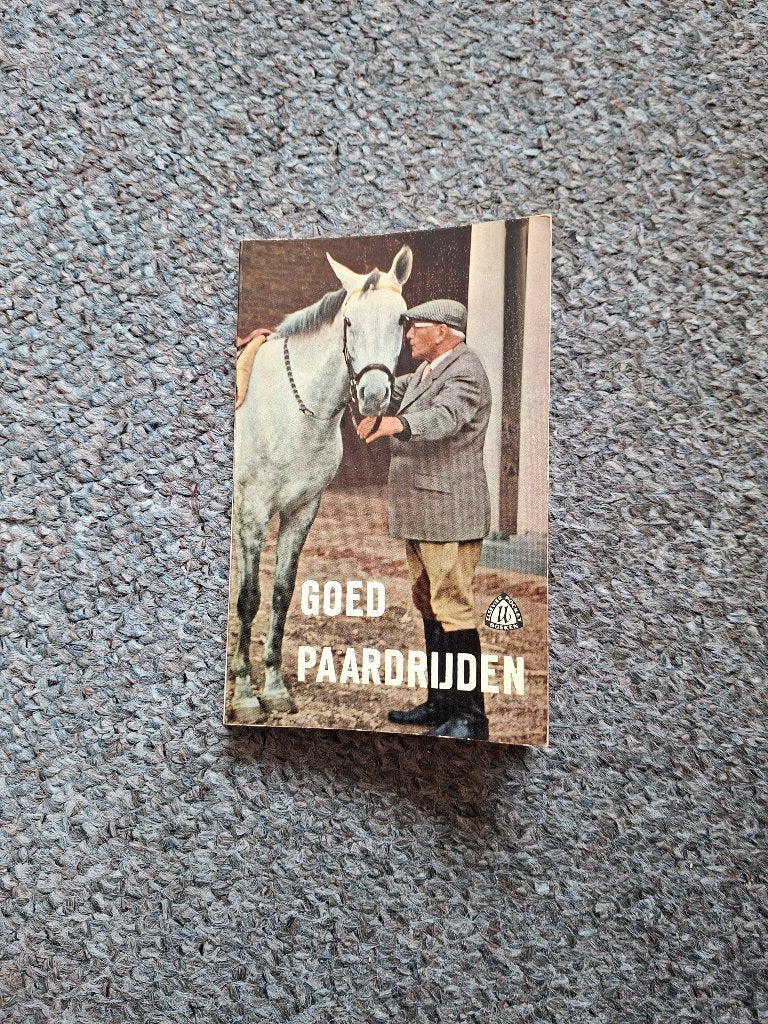 Goed paardrijden, Boeken, Dieren en Huisdieren, Gelezen, Von Hough, Verzenden, Paarden of Pony's