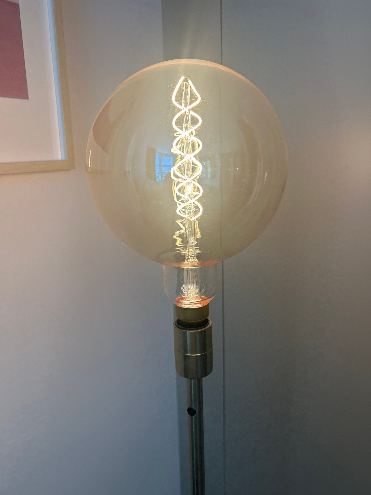 Calex Giant Megaglobe LED Flex E27 met IKEA Skaftet lampvoet, Ophalen, E27 (groot), Zo goed als nieuw, Minder dan 100 cm