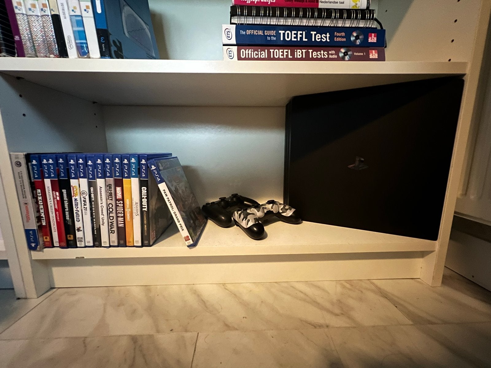 PS4 Pro met 2 controllers en 15 games, Met 2 controllers, Ophalen of Verzenden, 1 TB, Pro