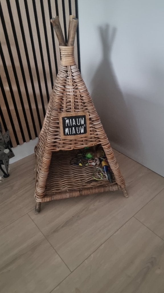 wigwam voor katten, Ophalen, Zo goed als nieuw