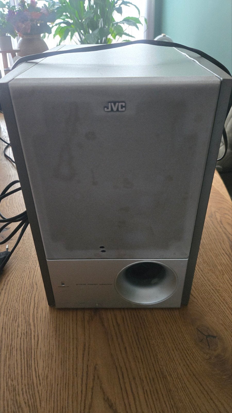 JVC SP-PW100 Optische Subwoofer - Uitstekende Staat, Gebruikt, Subwoofer, JVC, Ophalen of Verzenden