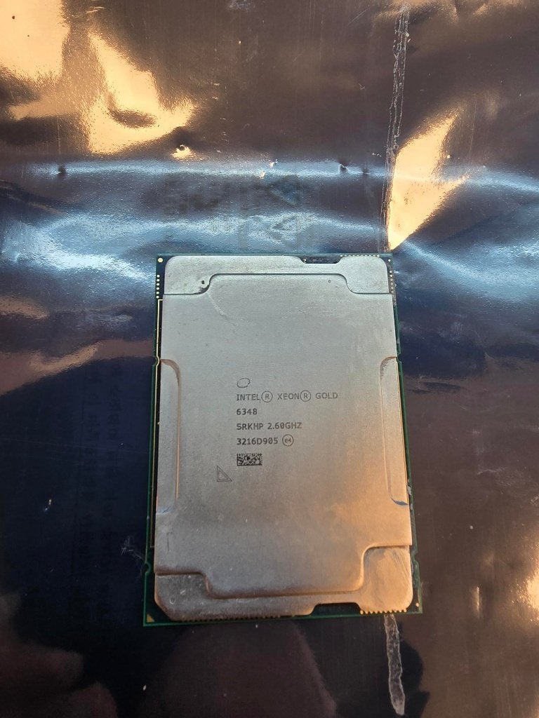 CPU Intel Xeon Gold 6438 2.60GHz, Computers en Software, Processors, Gebruikt, Overige, LGA4189, Intel Xeon