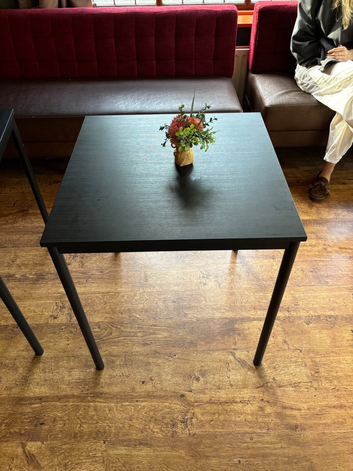 10 zwarte tafels - gratis af te halen, Ophalen, Gebruikt, Vierkant, Tot twee personen