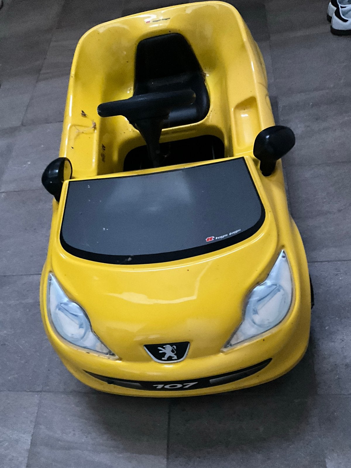 Gele Peugeot 107 loopauto voor kinderen, Ophalen, Gebruikt