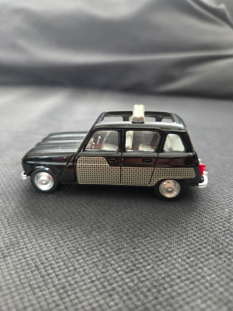 Solido Renault 4L Parisienne 1964 - 1/43 Miniatuur, Ophalen of Verzenden, Nieuw, Auto, Solido