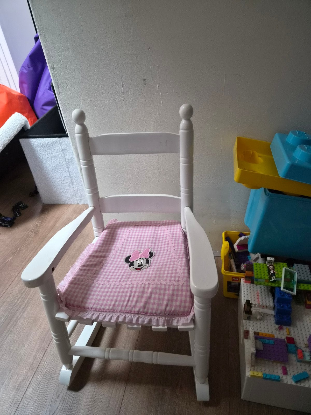 Witte kinder schommelstoel met Minnie Mouse kussen, Ophalen