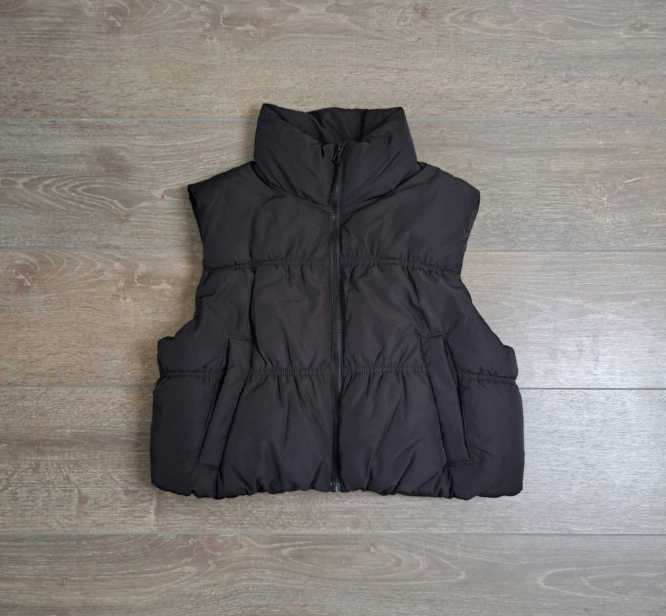Zwarte gewatteerde bodywarmer van H&M Divided, Zwart, H&M Divided, Ophalen of Verzenden, Zo goed als nieuw