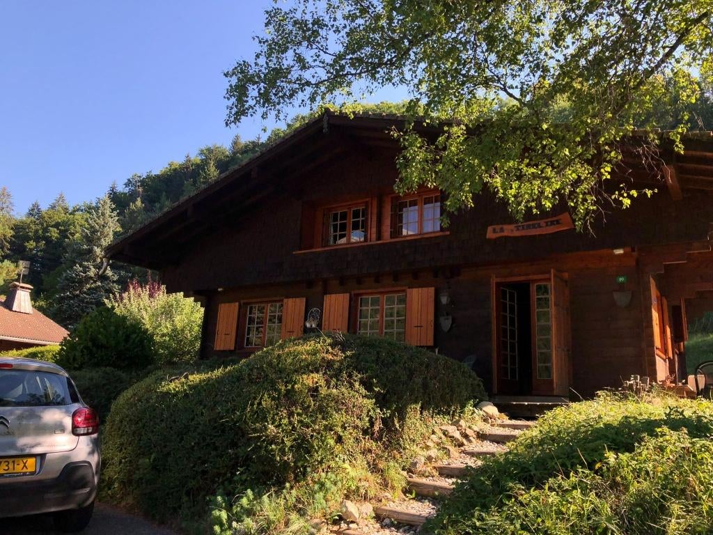 ⛰️Sfeervol Alpenchalet in zonnig dal – ideaal voor gezinnen, Vakantie, Alpen, Dorp, Wasmachine, In bos