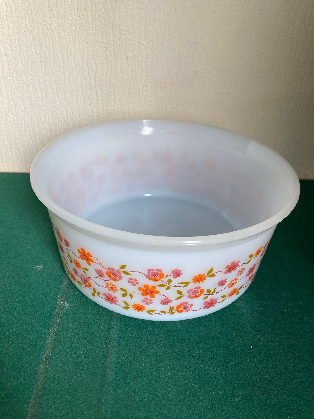 Arcopal Ovenschaal met Oranje Bloemmotief - Vintage, Huis en Inrichting, Gebruikt, Overige merken, Vintage, Ophalen of Verzenden