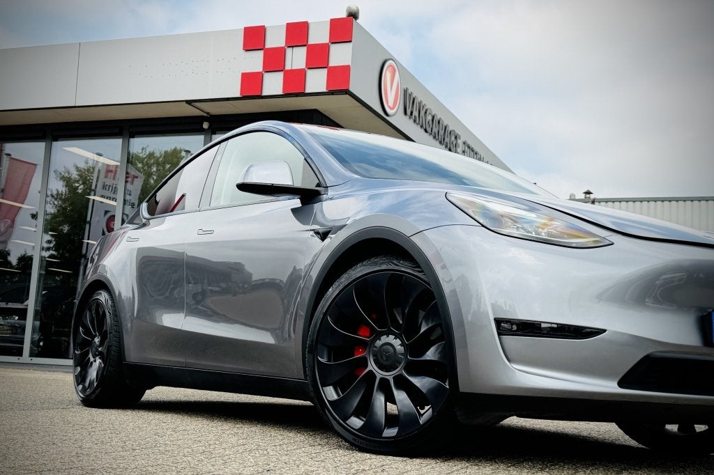 Tesla Model Y Performance AWD 75kWh Long Range | TREKHAAK |, Auto's, Tesla, Automaat, 12 maanden, Gebruikt, 1972 kg
