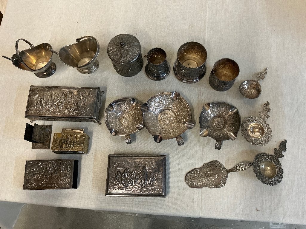 verzilverde asbakken, theezeefjes en sigarettenhouders, Antiek en Kunst, Curiosa en Brocante, Ophalen of Verzenden