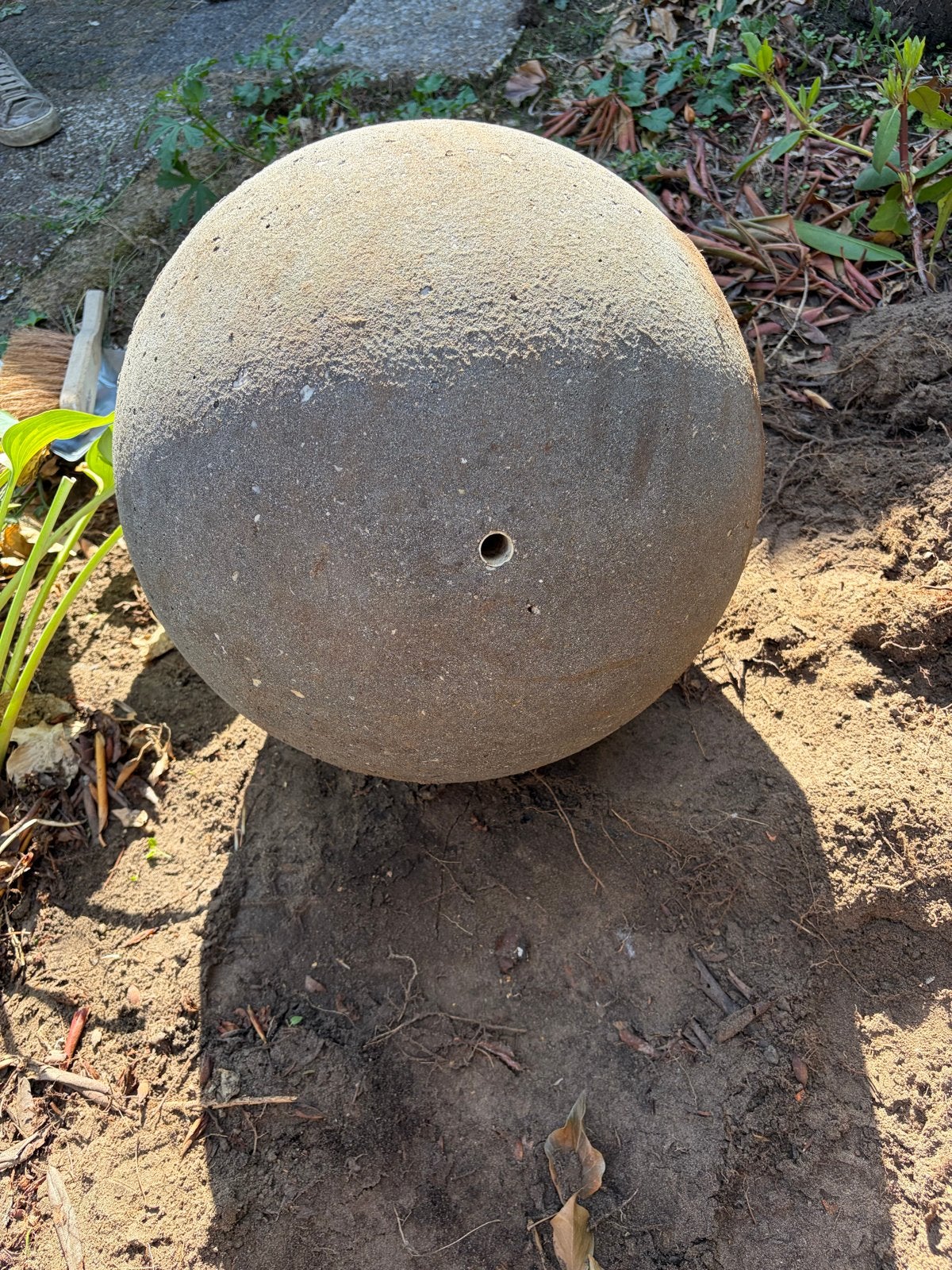 Grote betonnen bol voor tuin of decoratie, Ophalen, Gebruikt, Beton, Abstract beeld