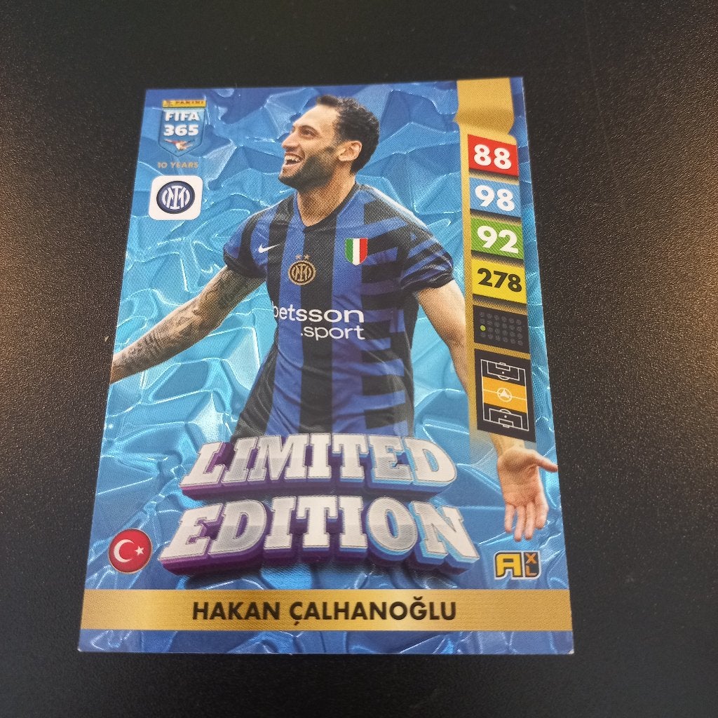 Hakan Çalhanoğlu #NNO Limited Edition FIFA 365 2025, Ophalen of Verzenden, Zo goed als nieuw, Buitenlandse clubs, Poster, Plaatje of Sticker