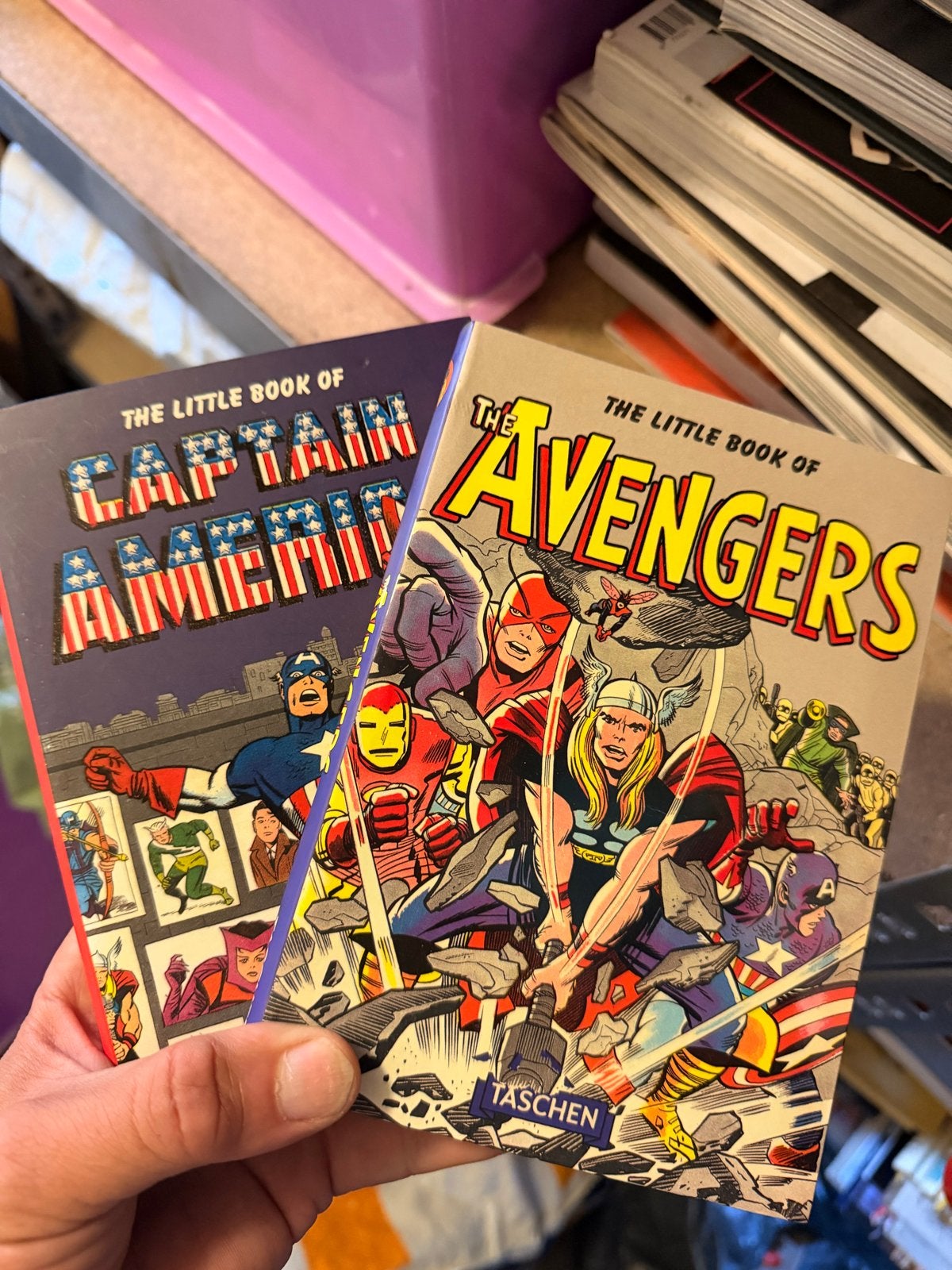 The Little Book of Captain America & The Avengers (Taschen), Meerdere comics, Ophalen of Verzenden, Zo goed als nieuw, Amerika