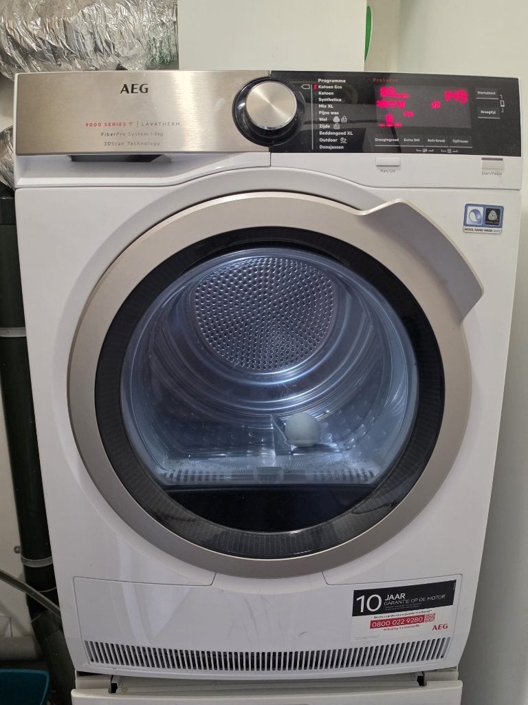 AEG Warmtepomp droger 9000 serie T9DEN87CC, Ophalen, Gebruikt, 8 tot 10 kg, Voorlader