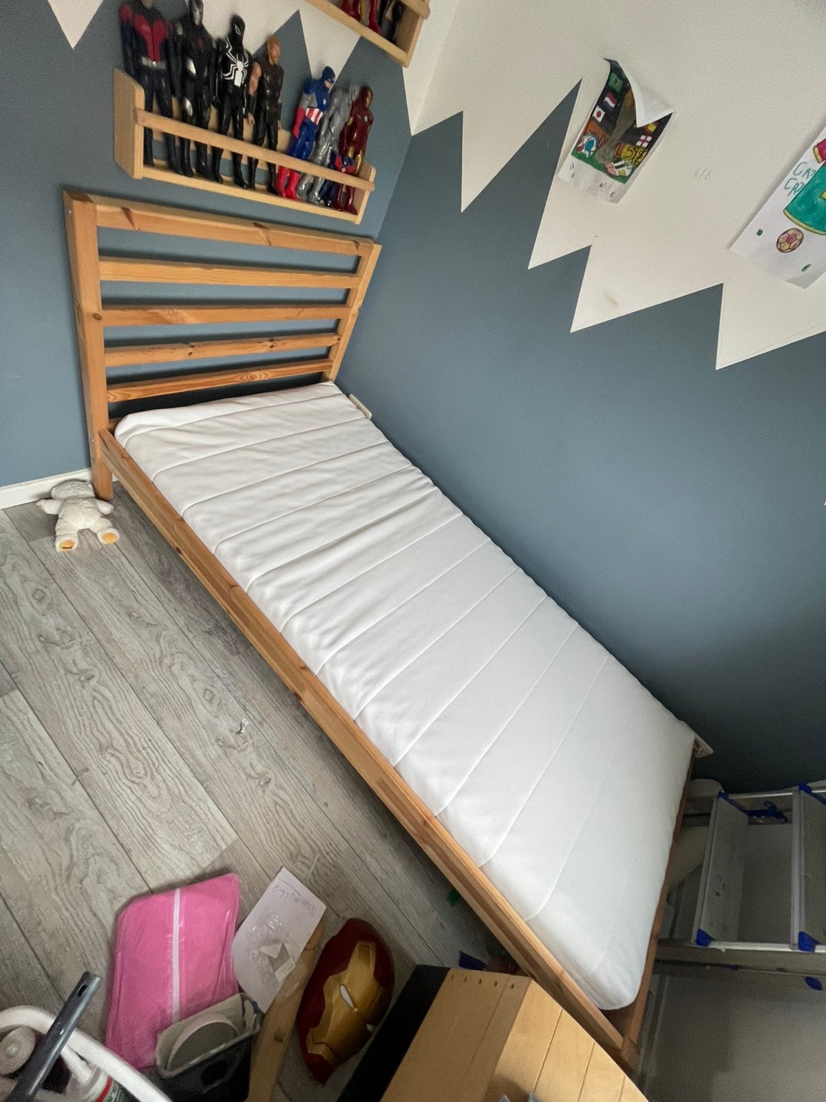 Tarva bedframe 90x200 met matras ikea, Ophalen, 90 cm, Eenpersoons, Wit