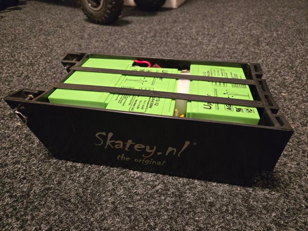 Skatey 800 accu pack met nieuwe accu, Ophalen, Nieuw, Skateboard, Longboard