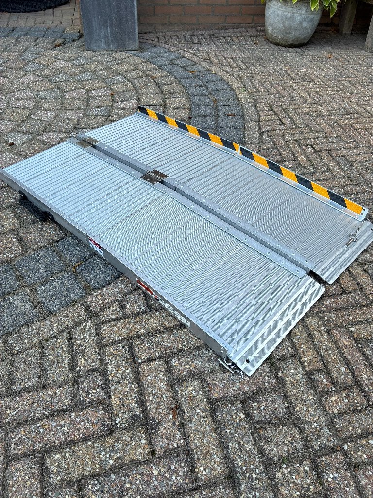Aluminium oprijplaat/drempelhulp voor scootmobiel, Ophalen, Zo goed als nieuw
