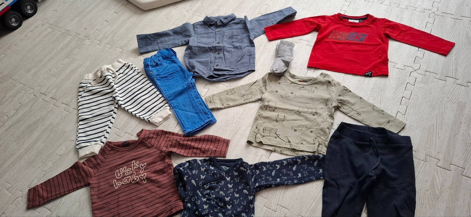 Leuke kleding set maat 68 voor baby's, Kinderen en Baby's, Babykleding | Maat 68, Jongetje of Meisje, Zo goed als nieuw, Setje
