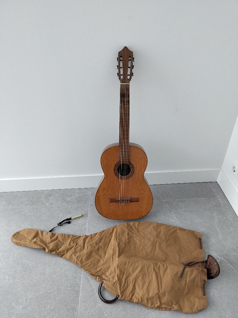 Spaanse gitaar "Victor", Muziek en Instrumenten, Ophalen, Gebruikt, Klassieke of Spaanse gitaar