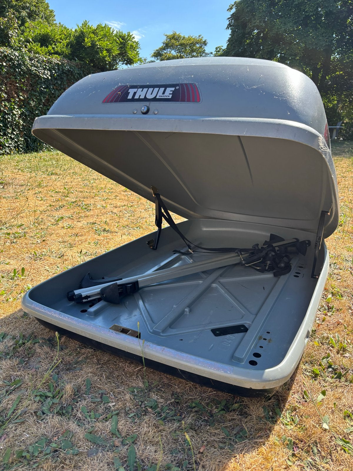 Thule Polar 100 Dakkoffer - Ruime Opslag voor Reizen, Ophalen, Gebruikt