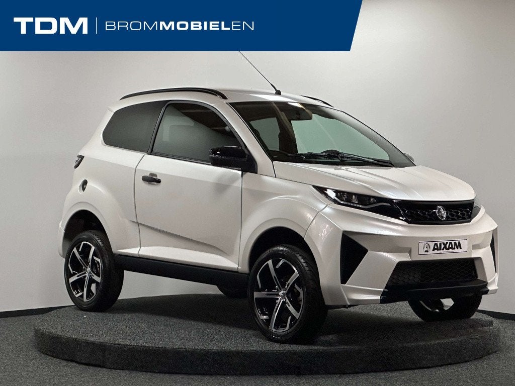 Aixam Crossover Premium | Apple carplay (bj 2026), 56 route de Pugny
BP 70112  Aix-les-Bains, FR, Nieuw, Aixam@aixam-mega.fr, Aixam
