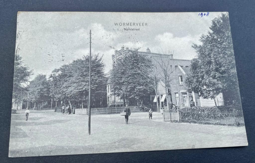 ansichtkaart van Wormerveer ; Marktstraat., Verzenden, 1920 tot 1940