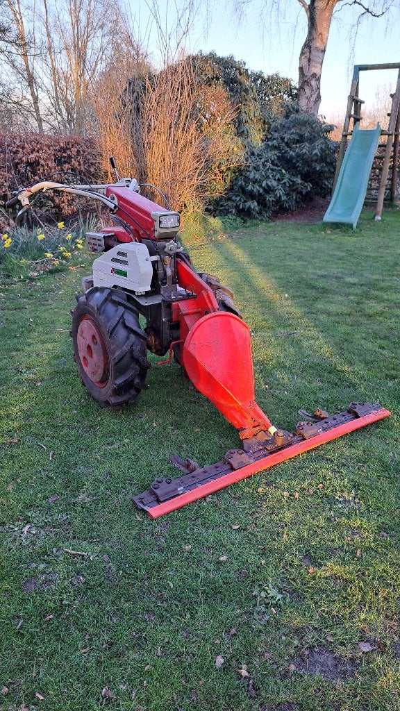 Tweewielige tuinbouwtractor met maaibalk, frees, kantelploeg, Doe-het-zelf en Verbouw, Gereedschap | Freesmachines, Ophalen, Benzine